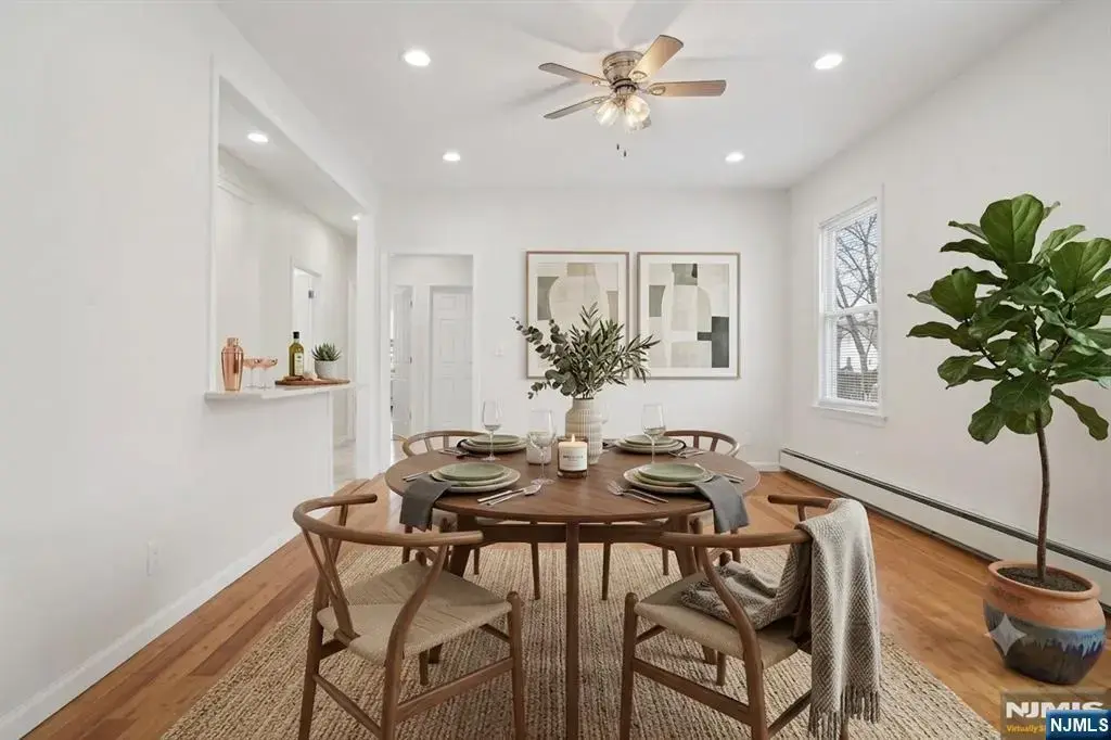 403 Abington 2, Bloomfield