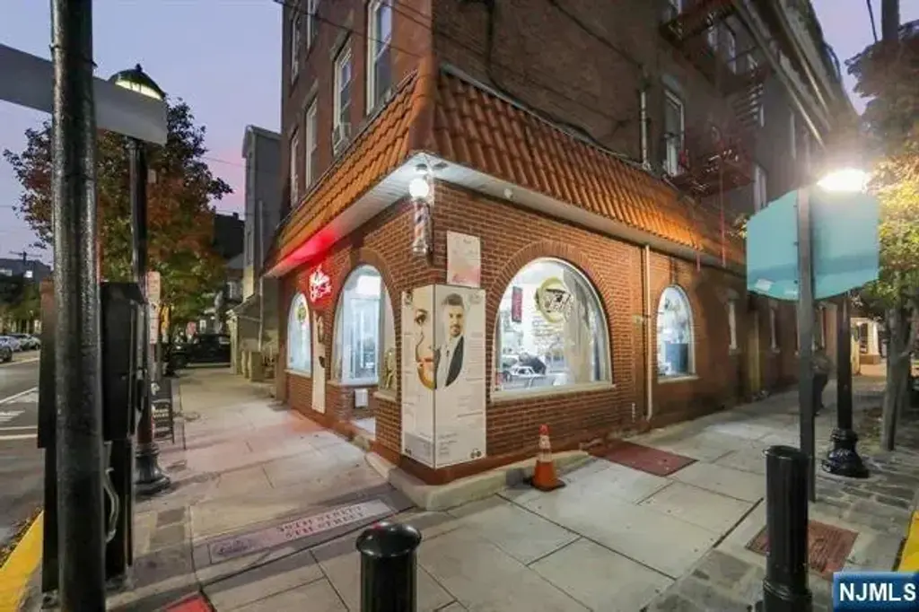 300 49th Street, Union City