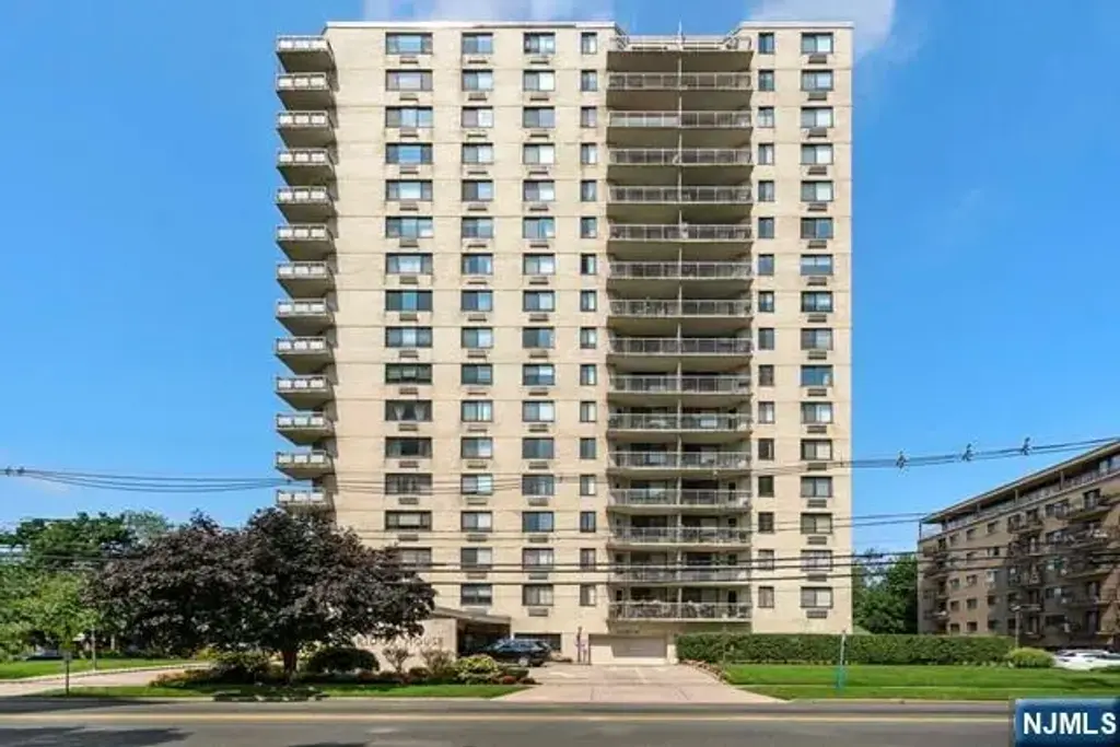 307 Prospect 10g, Hackensack