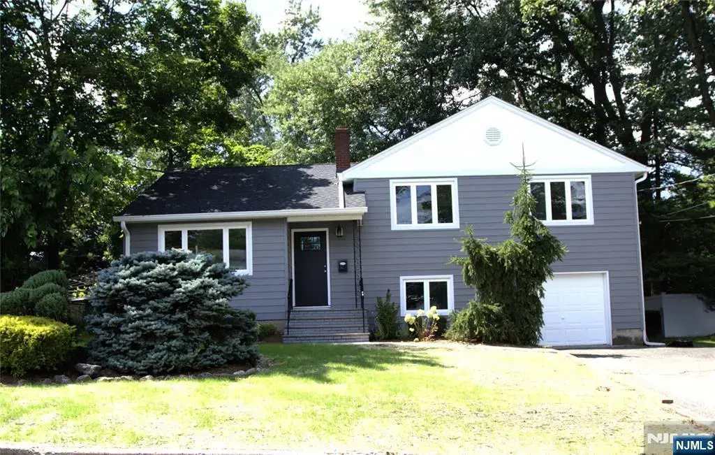 16 Valley Brook Drive, Emerson