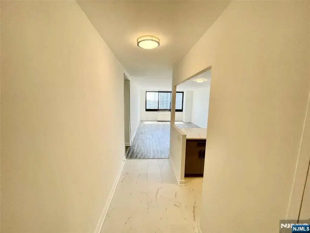 770 Anderson 9c, Cliffside Park