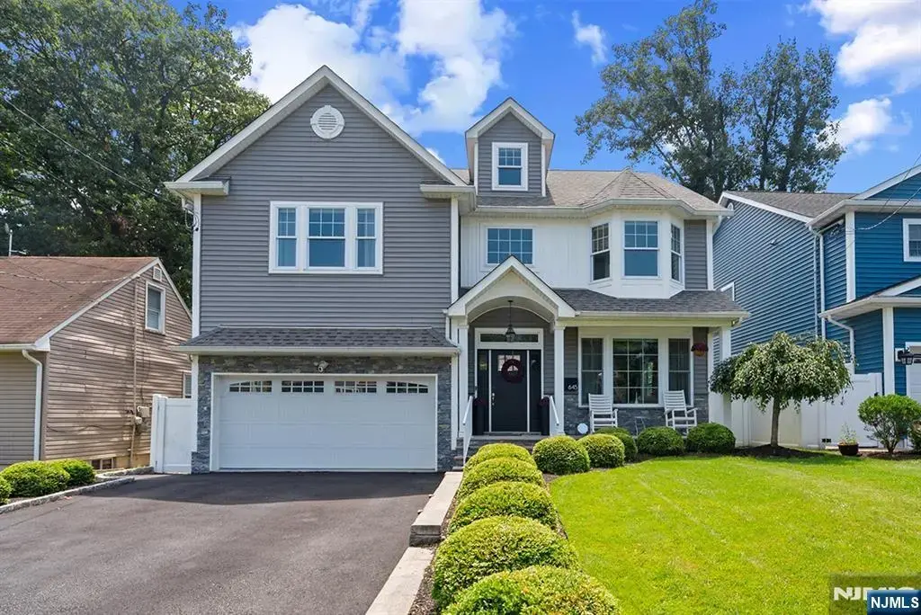 645 Passaic Avenue, Kenilworth