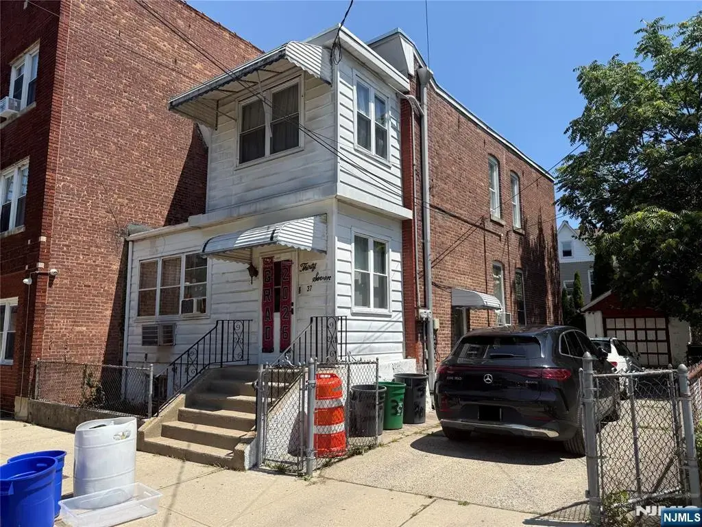 37 Krueger Place, Passaic