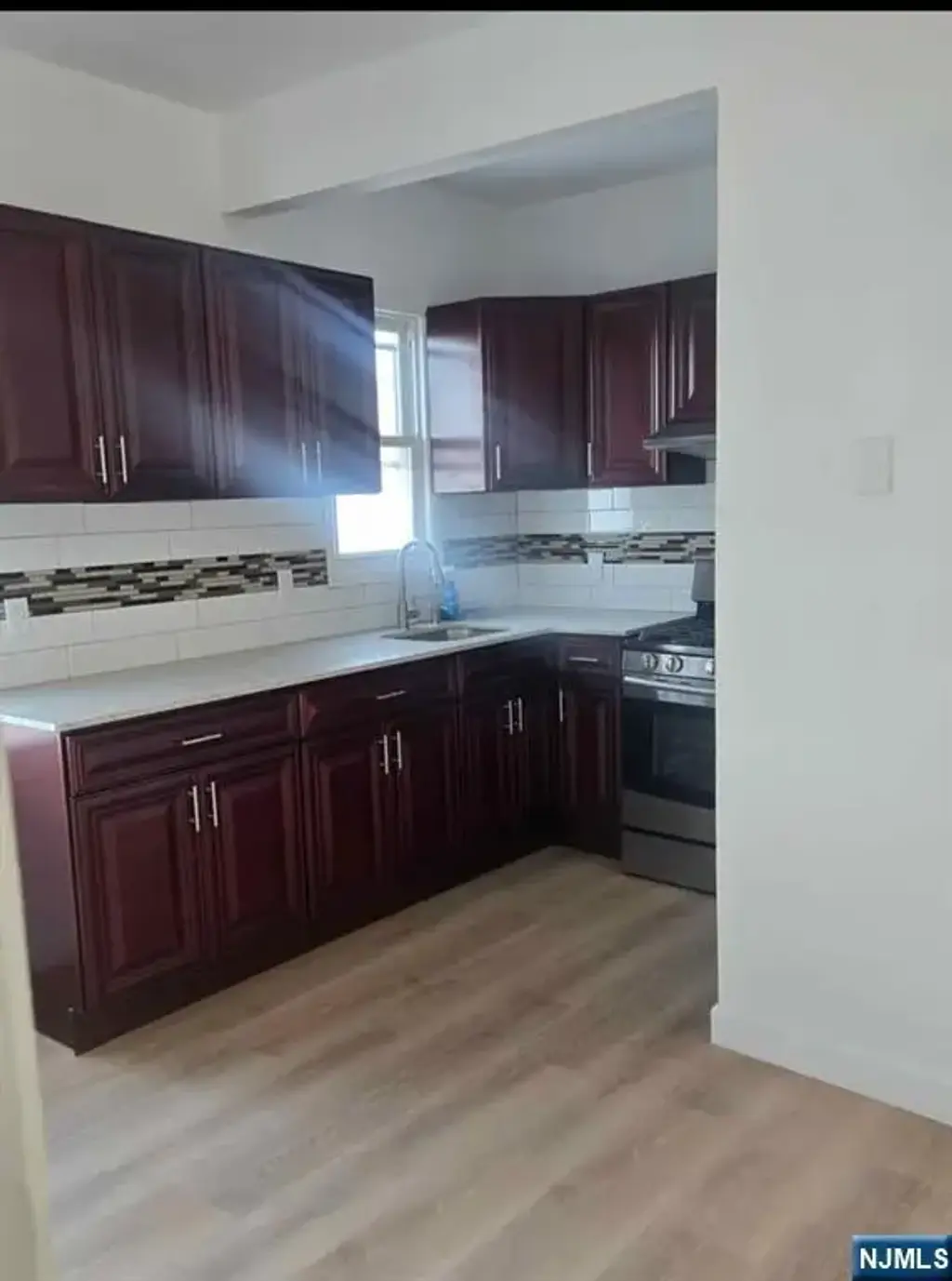 354 E 24th 1-r, Paterson