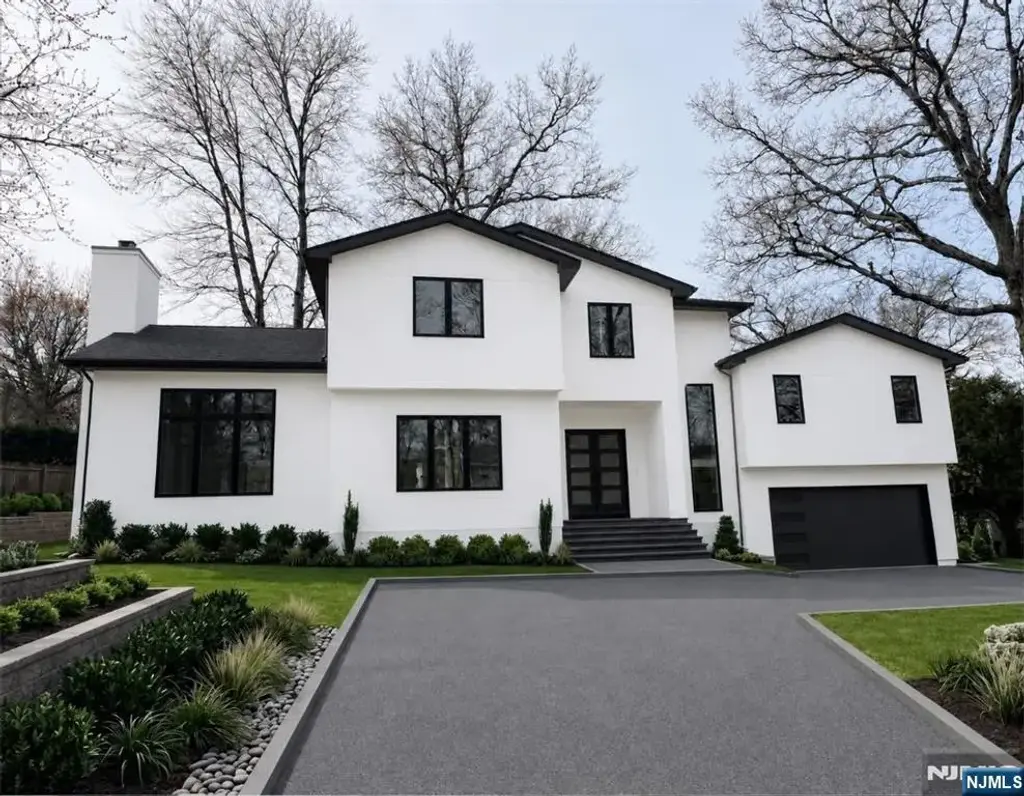 40 Westervelt Avenue, Tenafly