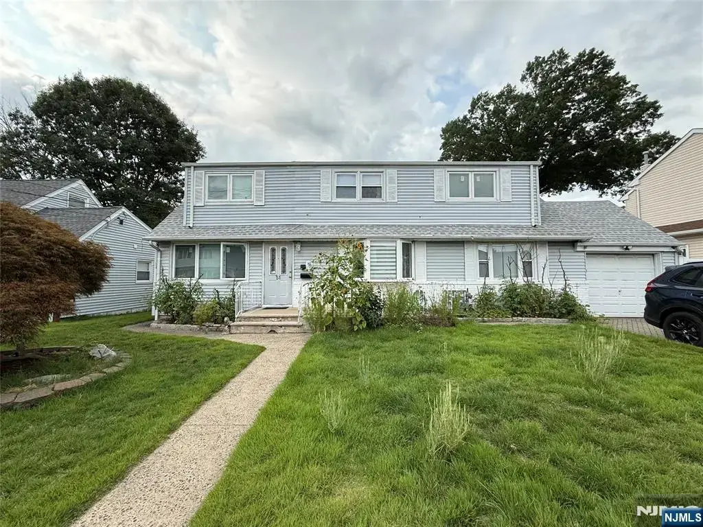 51 Echo 2nd Fl, Elmwood Park