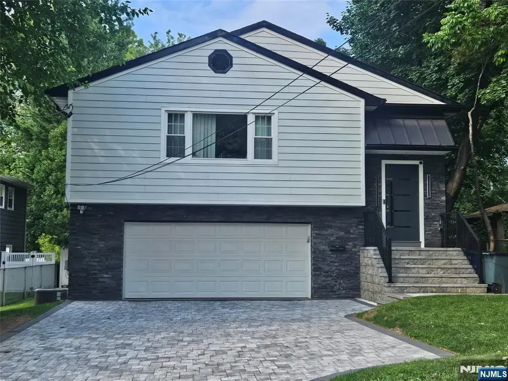 197 Harrison Street, Leonia