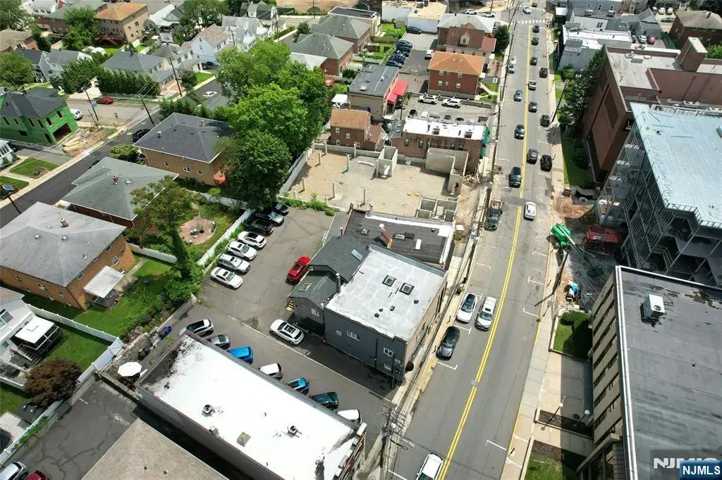 515 Main Street, Fort Lee