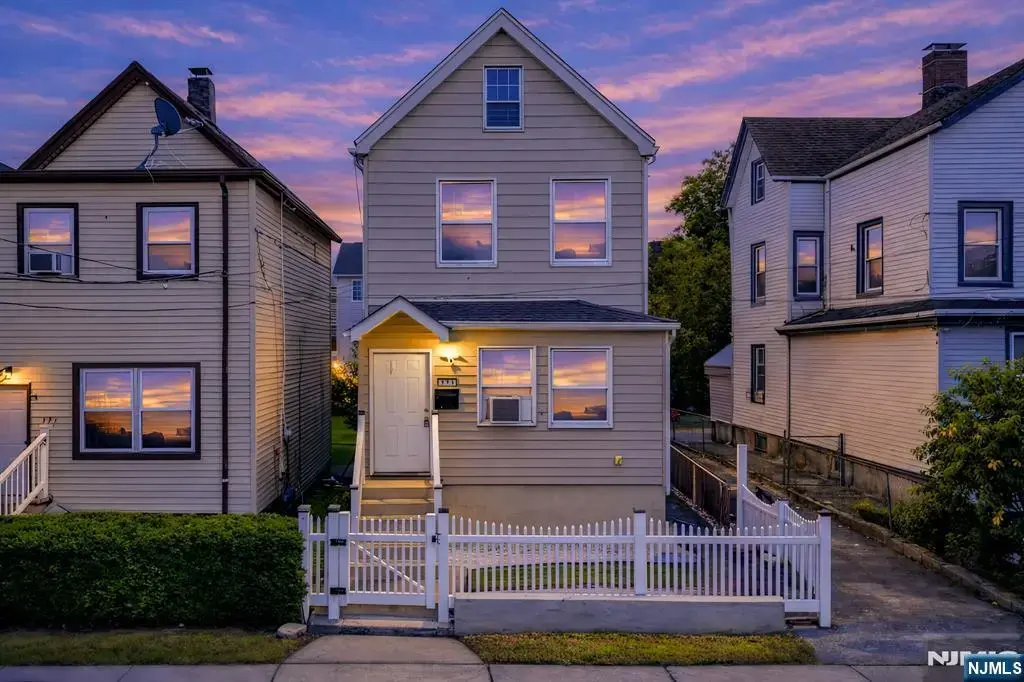 373 Oak Street, Passaic