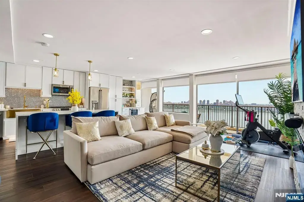 3 Horizon Road #1015, Fort Lee