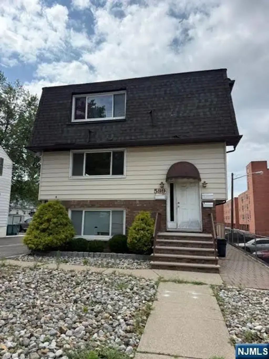 599 Boulevard 1, Hasbrouck Heights