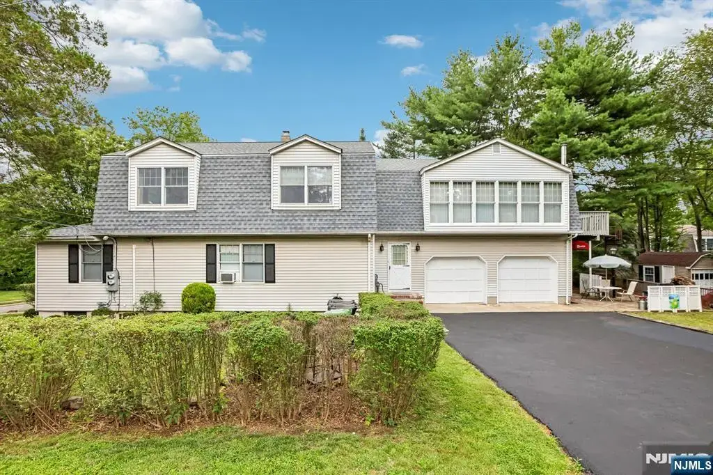 488 Cedar, Paramus