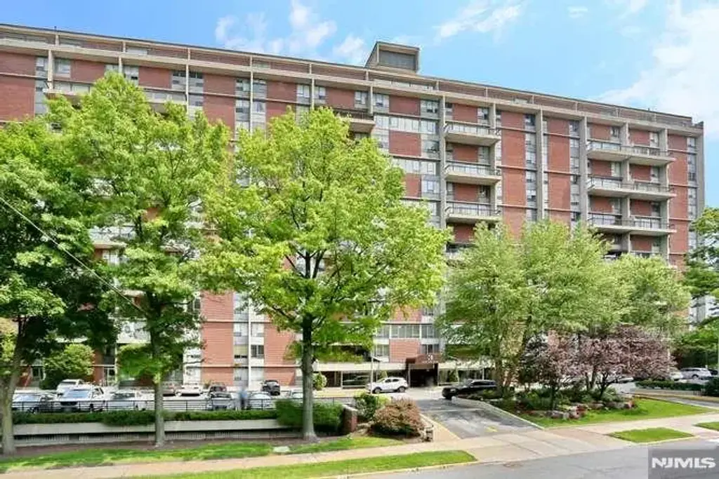 3 Horizon Road 1406, Fort Lee