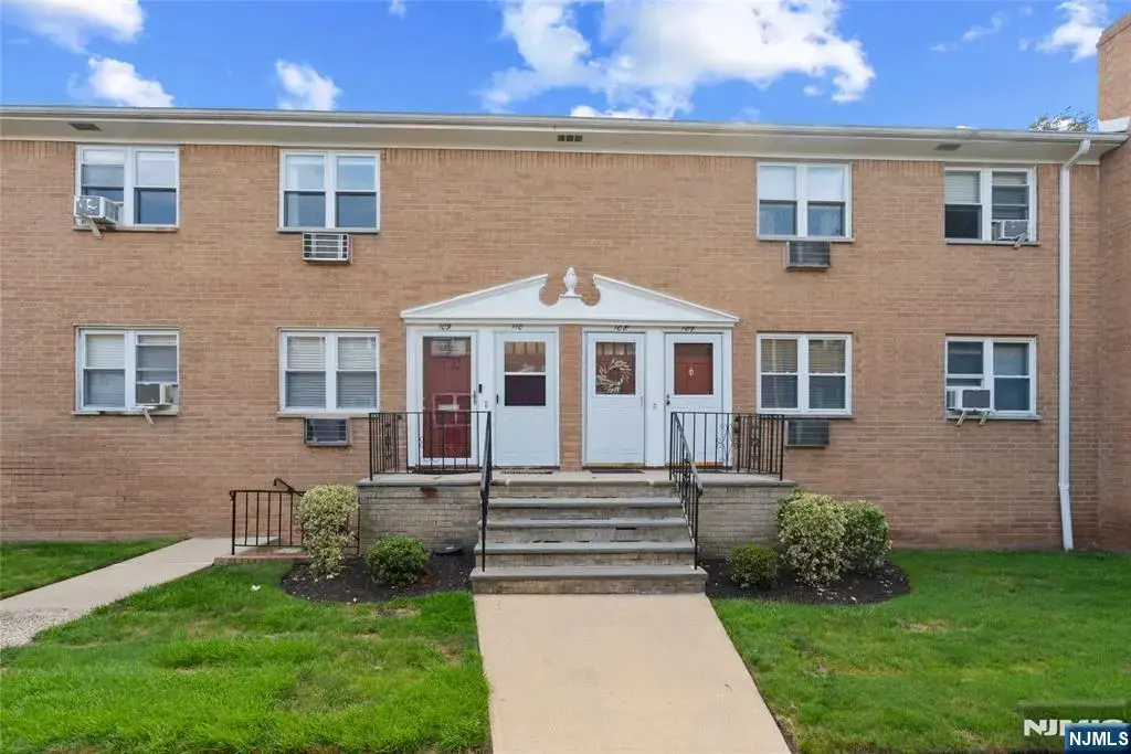 725 Joralemon Street 110, Belleville