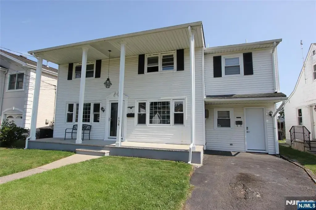 136 Stefanic 2, Elmwood Park