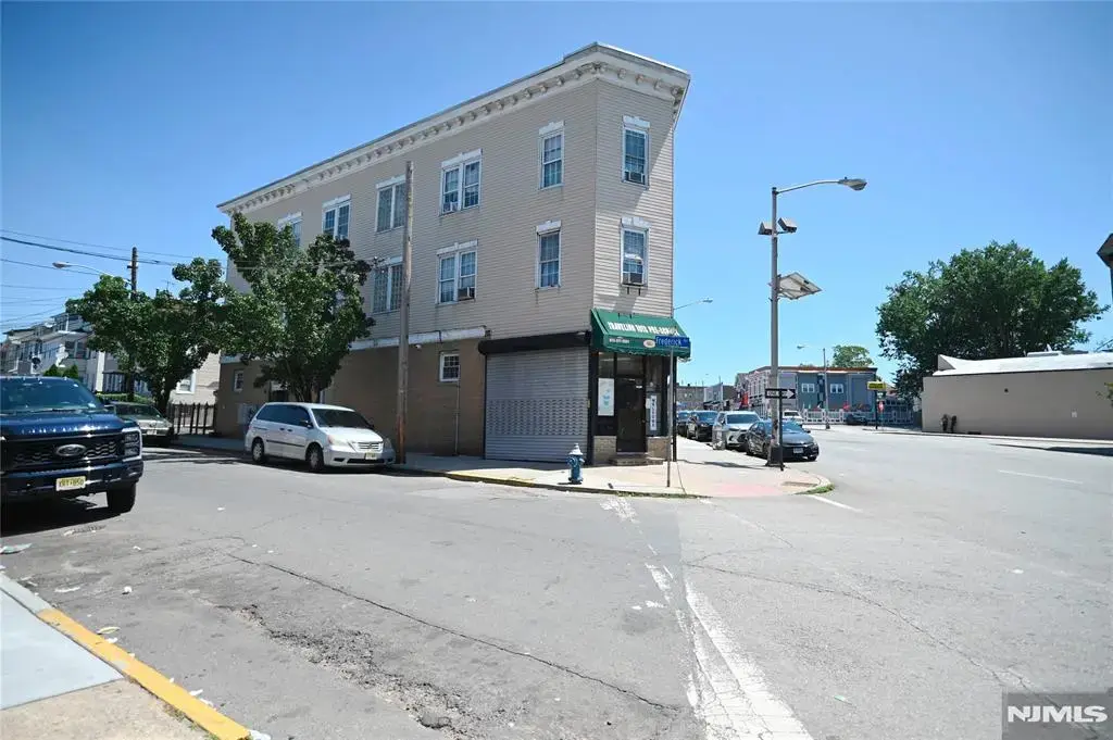 1406 Springfield Avenue, Irvington