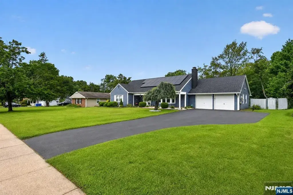 62 Macafee Road, Franklin