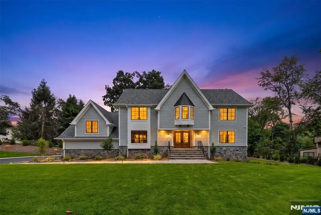 58 Greenwoods Road, Old Tappan