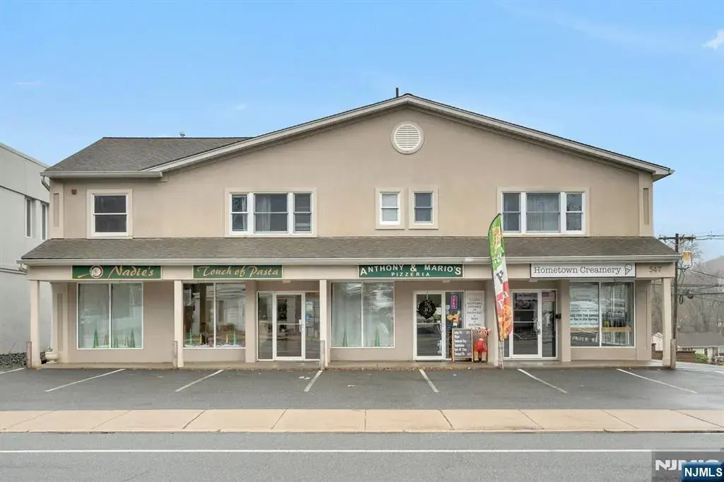 547 High Mountain Road, North Haledon