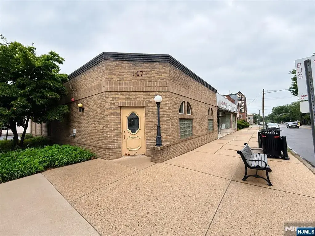 139-149 Cedar Lane Unit#1, Teaneck