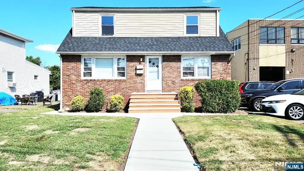 409 Market 2, Elmwood Park