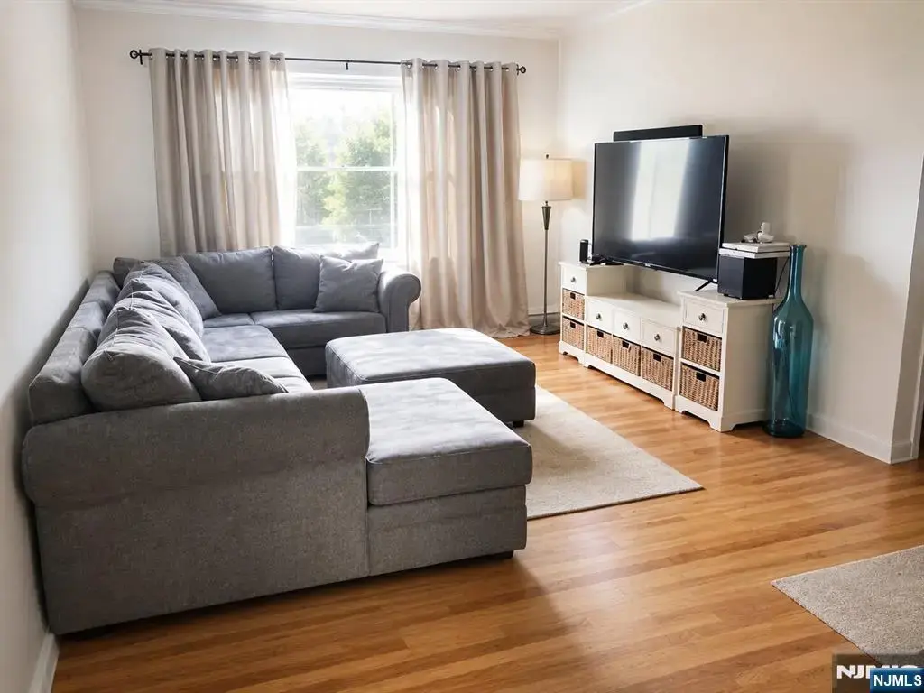 510 Union 3c, Rutherford