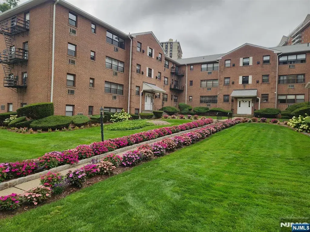 216 Prospect Avenue 1c, Hackensack