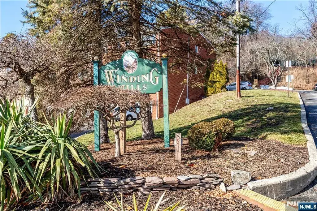 100 Pierson Miller Drive F32, Pompton Lakes