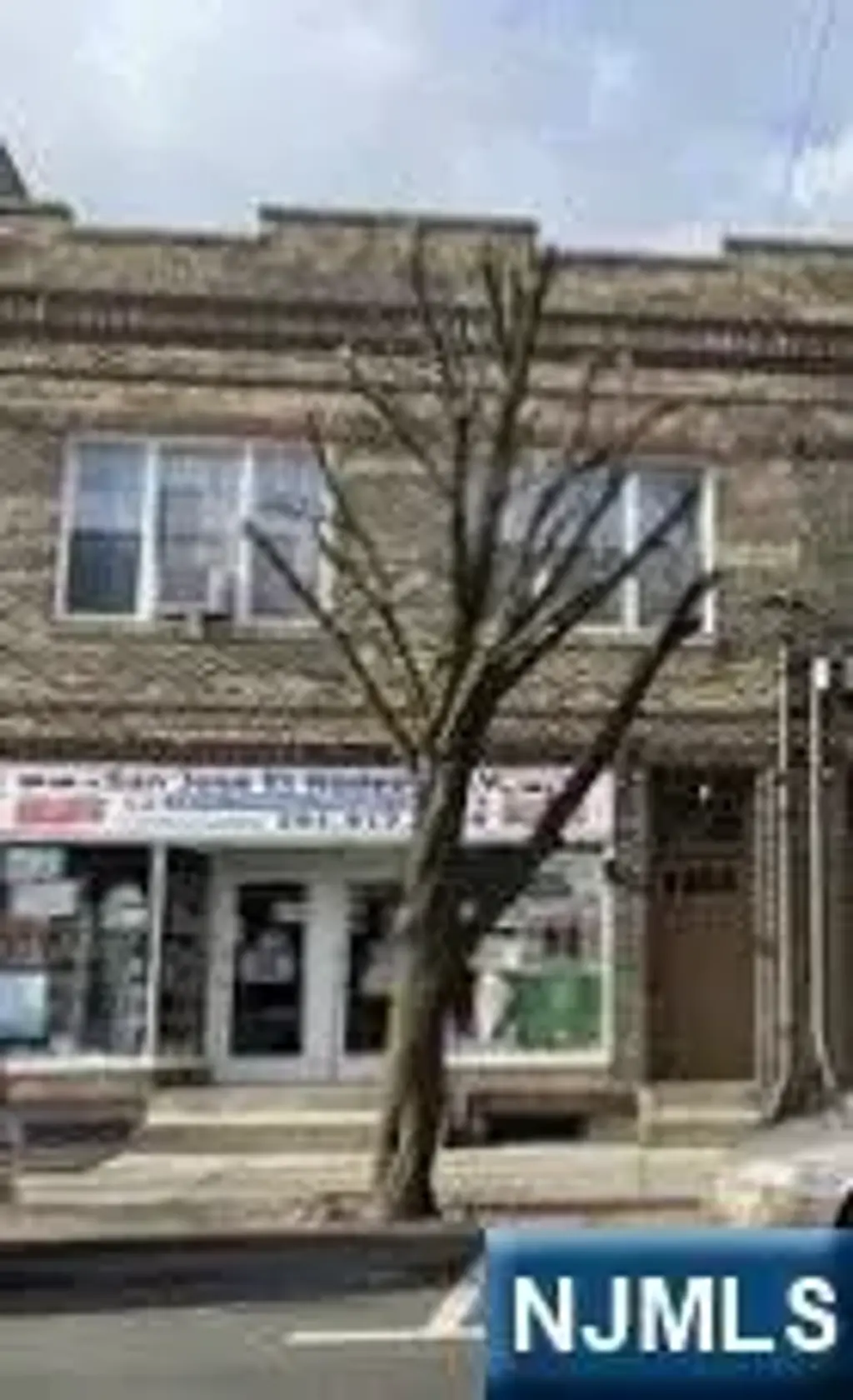 133 Anderson 2f, Fairview