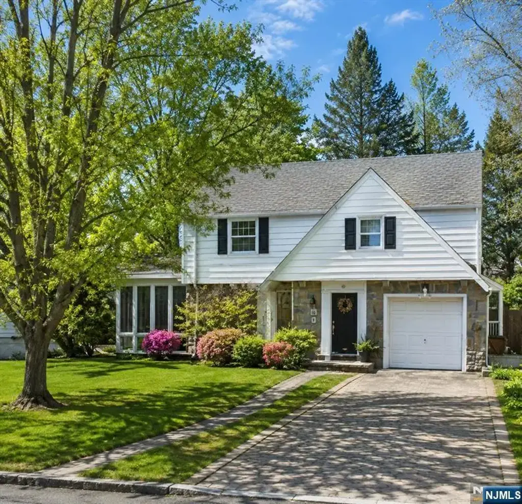 161 Engle Street, Tenafly