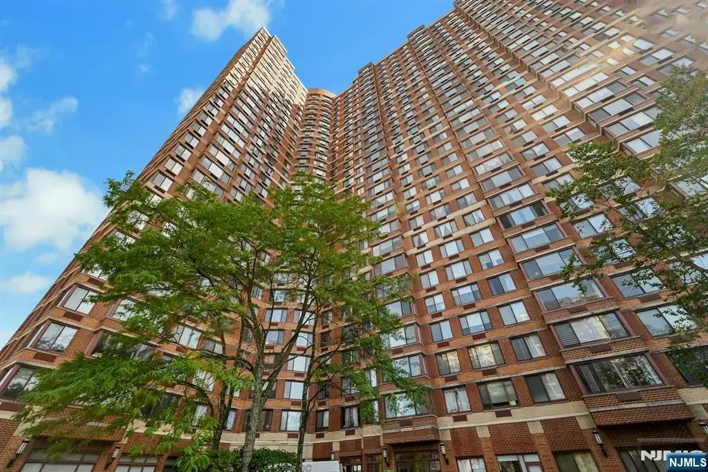 100 Old Palisade Pl 10, Fort Lee