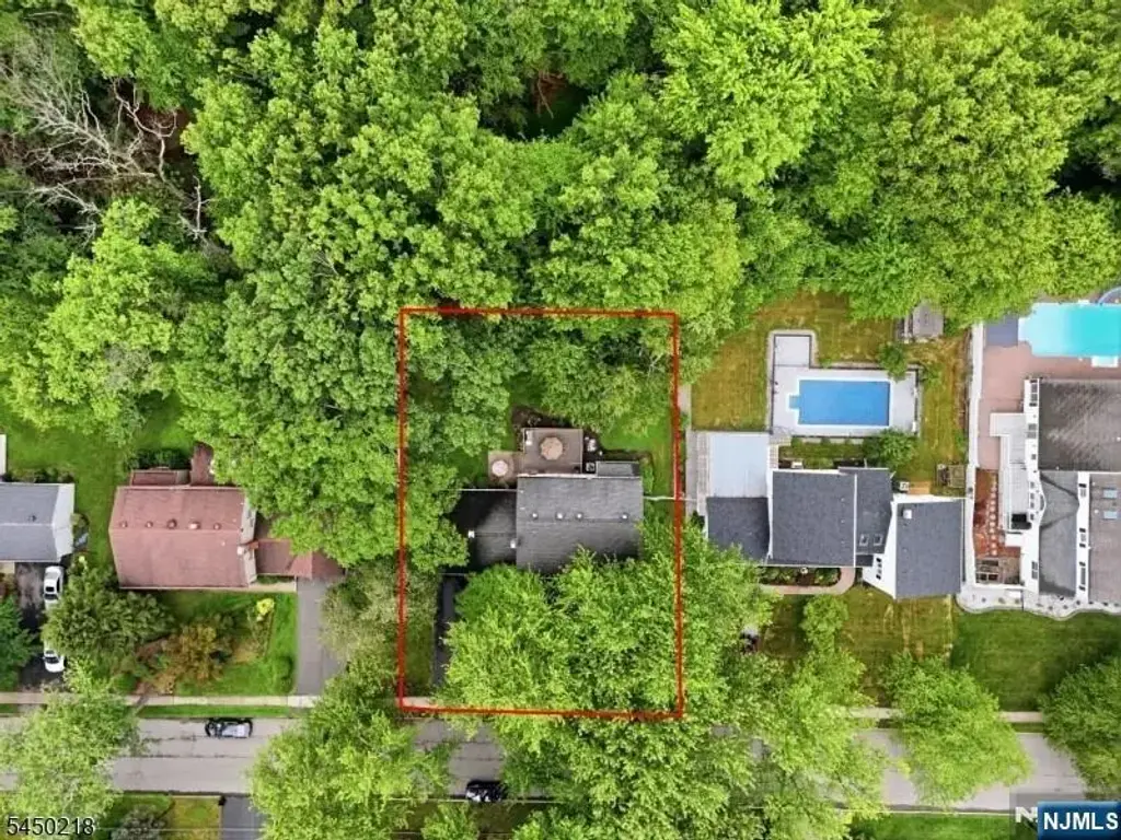 18 Druid Hill Drive, Par-troy Hills Twp.