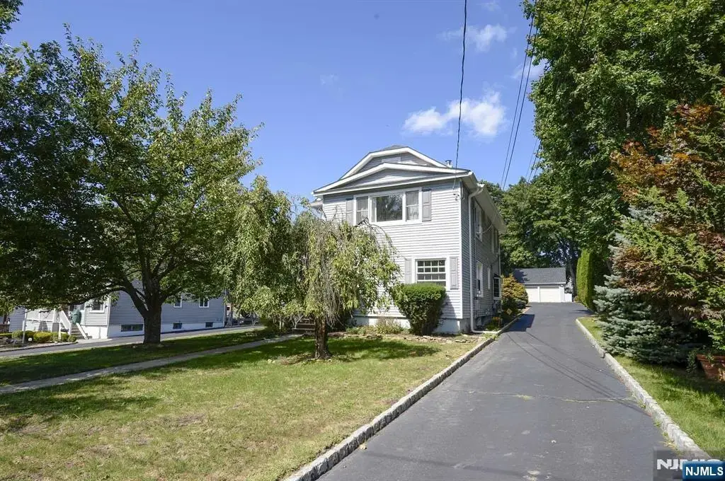45 Hill, Midland Park