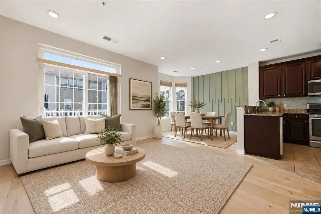 11 Wesmont Drive, Wood Ridge