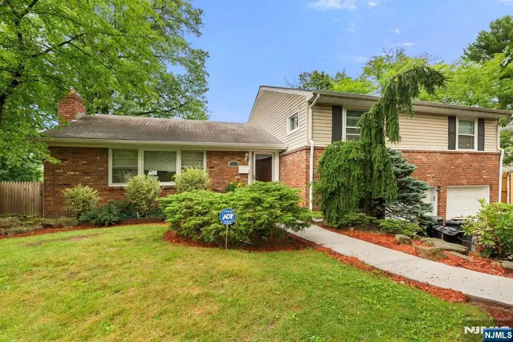 29 Devonshire Terrace, West Orange
