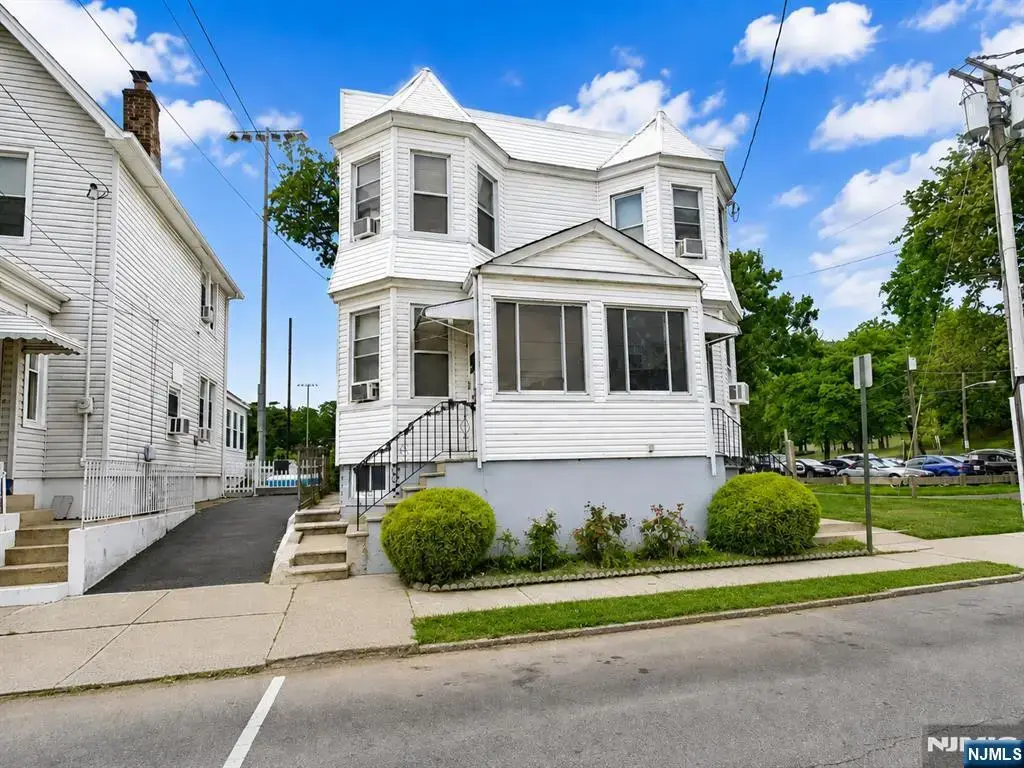 126 Dukes Street, Kearny