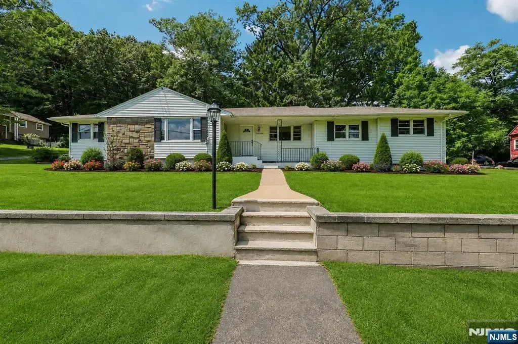 33 Lotz Street, North Haledon