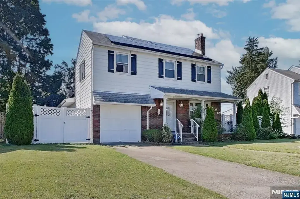 112 Elmwood Drive, Elmwood Park