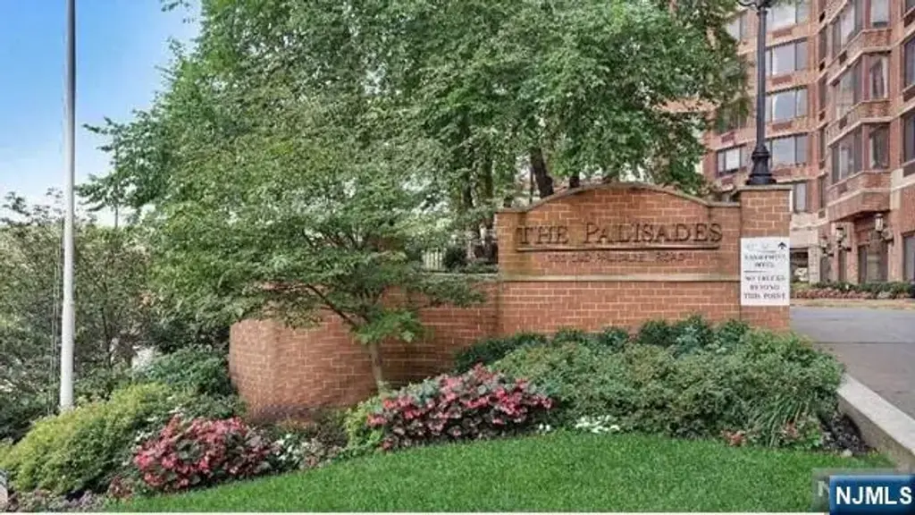 100 Old Palisade Road 3501, Fort Lee