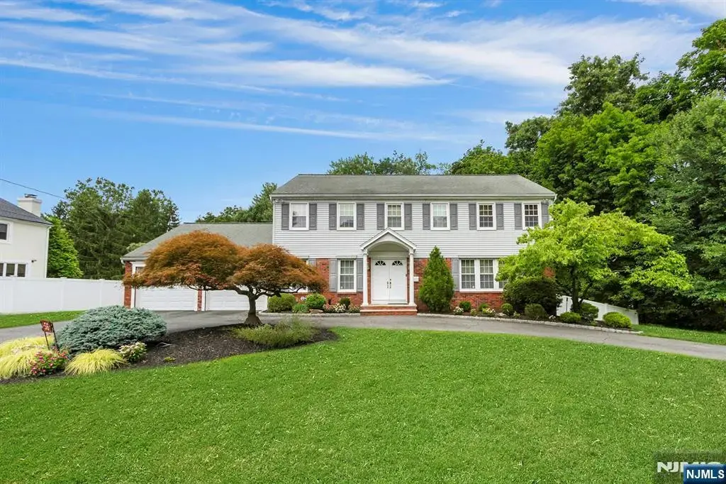 56 O Shaughnessy Lane, Closter