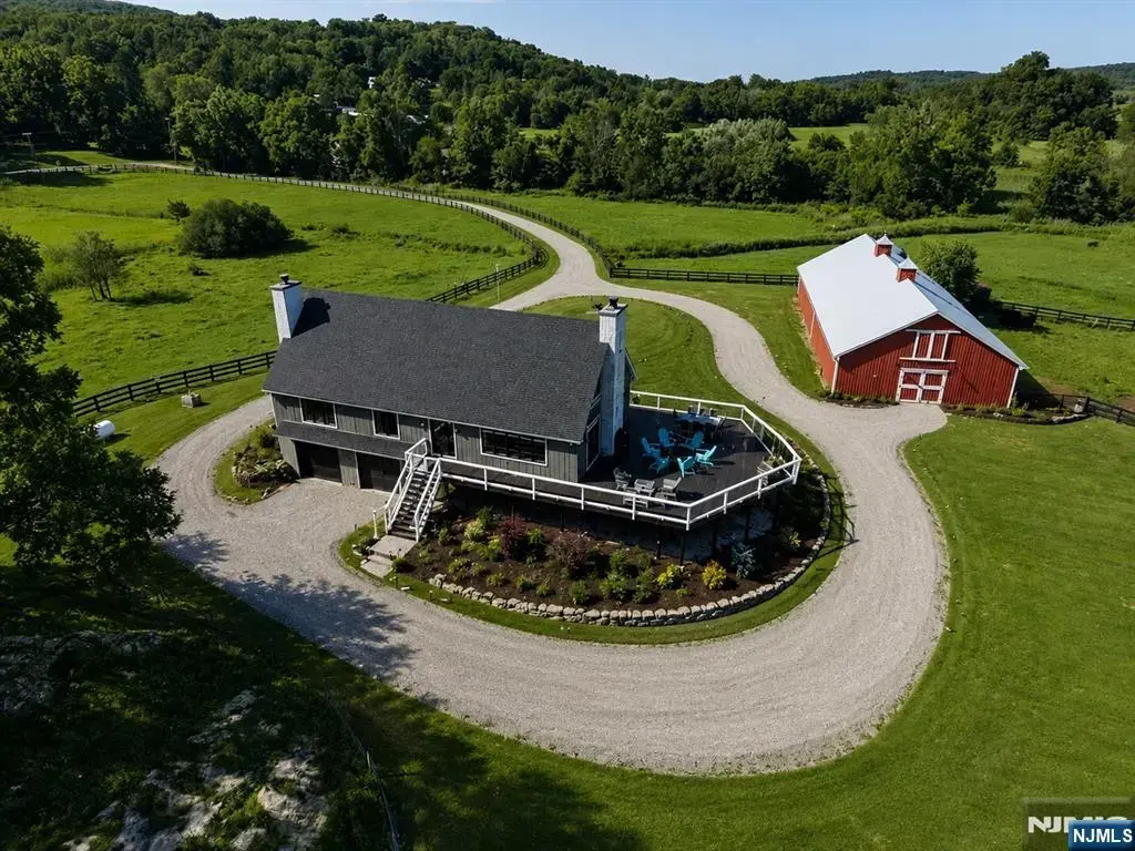 956 County Rt 517, Vernon