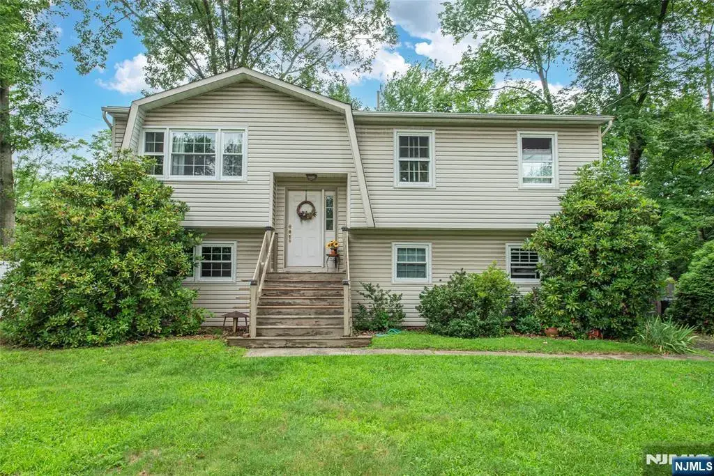 21 Hall Avenue, Denville Township