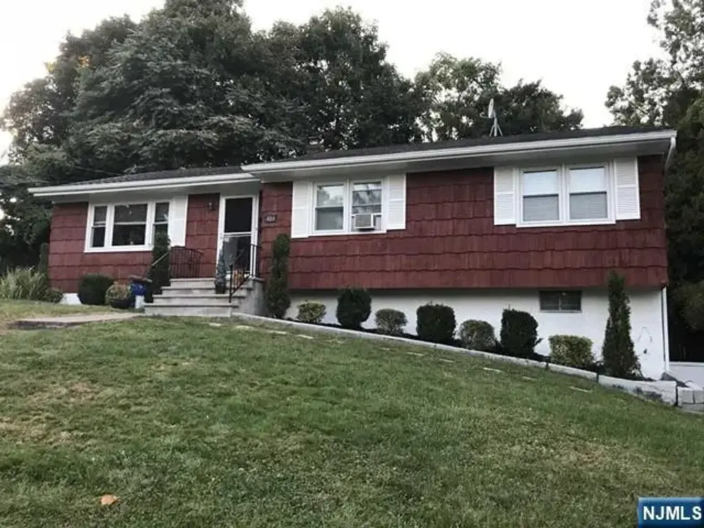 403 Longview, Northvale
