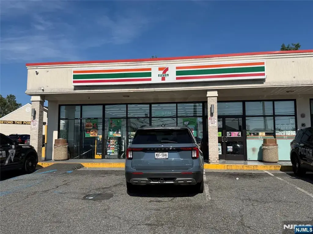 1412 Bergen Boulevard, Fort Lee