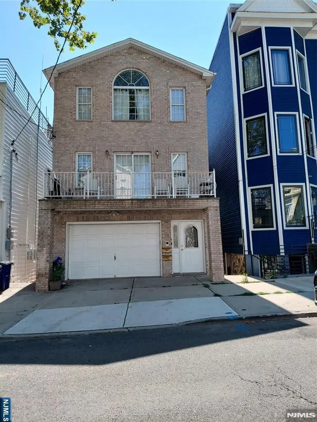 128 Randolph Apt# 1, Jersey City