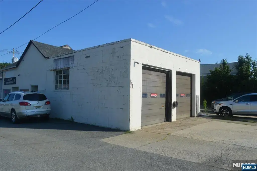 5 Maple Avenue, Oakland
