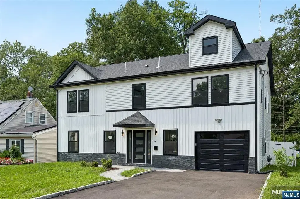 26 Hunterdon Road, West Orange