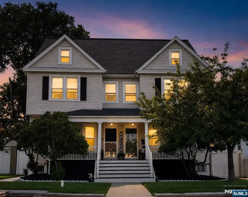 14-16 Livingston Avenue, Lyndhurst