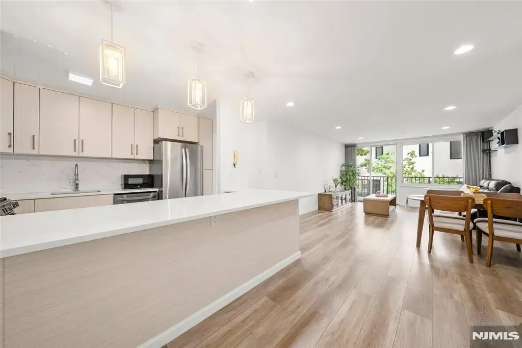 1 Wall Street 2e, Fort Lee