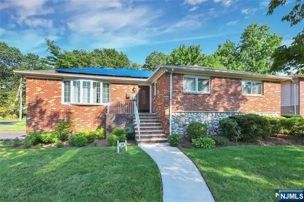 34 Marjorie, Englewood Cliffs